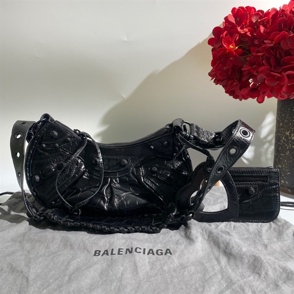 Túi Balenciaga + charm KG +