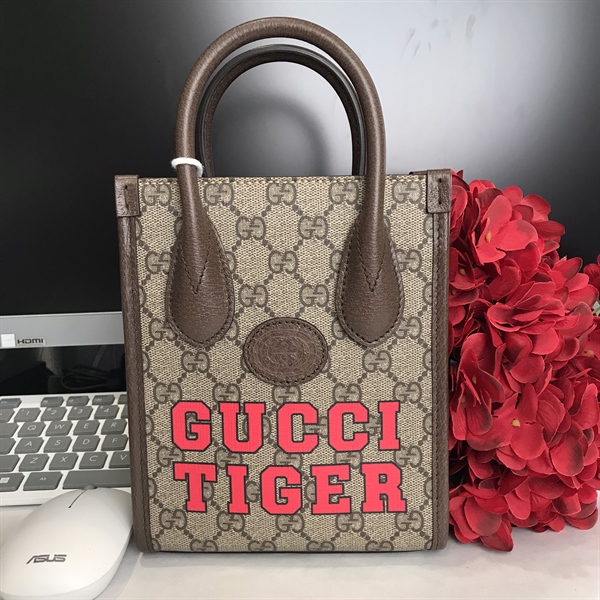 Túi đứng Tiger Gucci