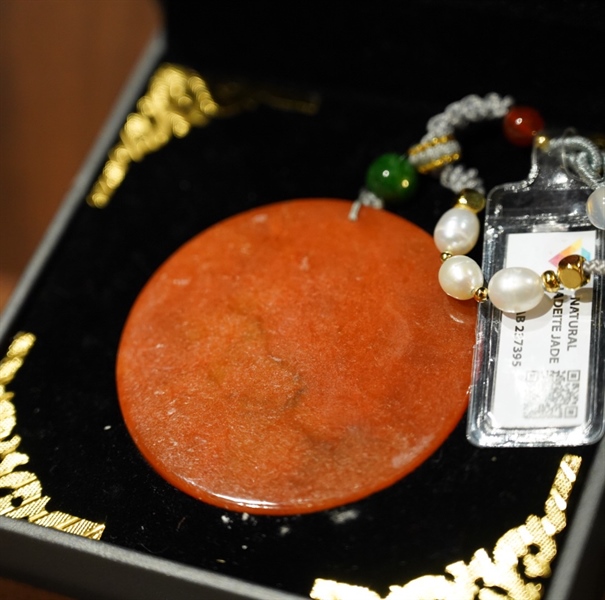 Mặt cẩm huyết 237395 +