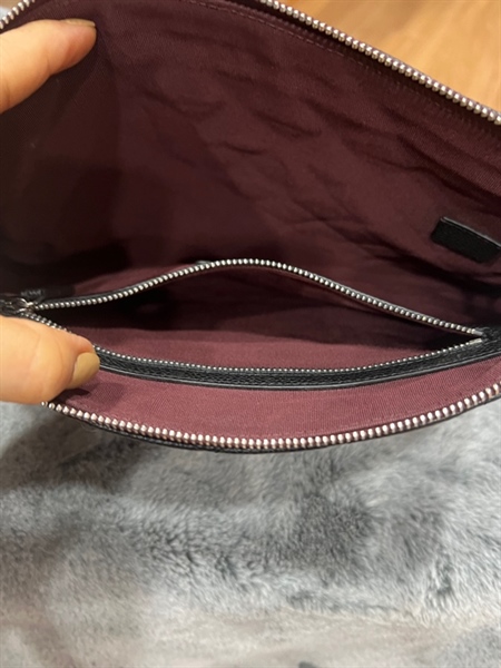 Túi chanel kẹp nách đen+