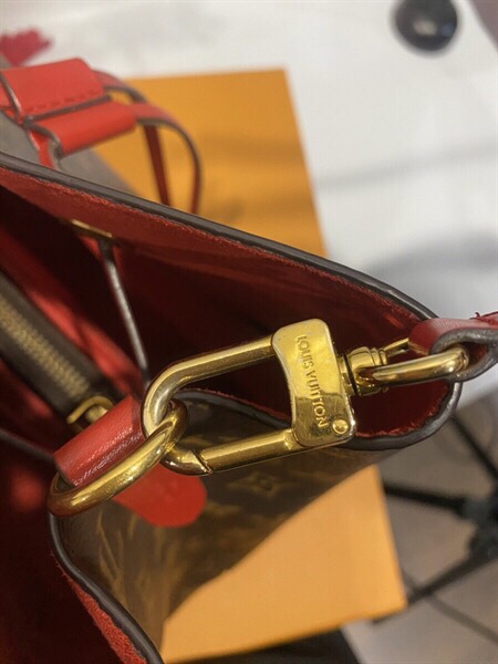 Túi LV lòng đỏ KG+