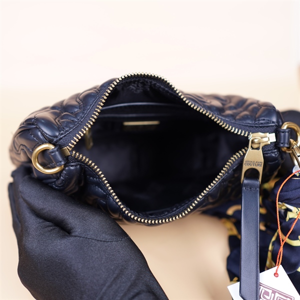 Túi Versace Vân Đen Kèm Khăn KG+