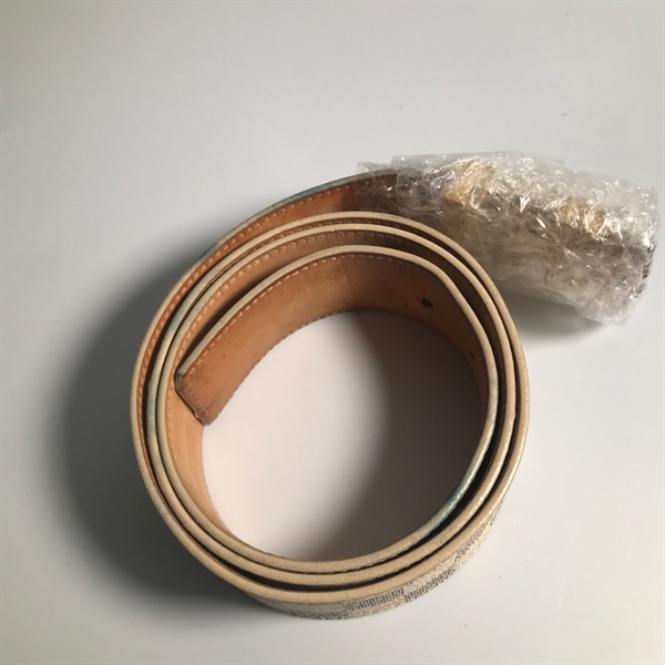 Thắt lưng Lv caro trắng xanh KG+