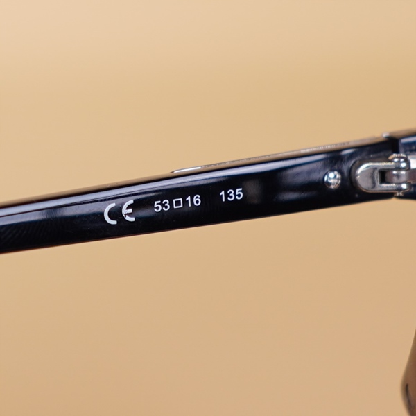 Kính Michael Kors đen KG+