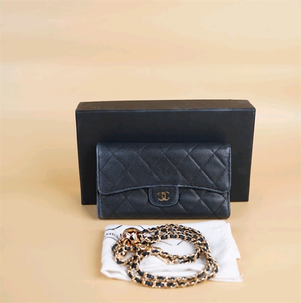 Ví Chanel đen lòng nâu đậm +