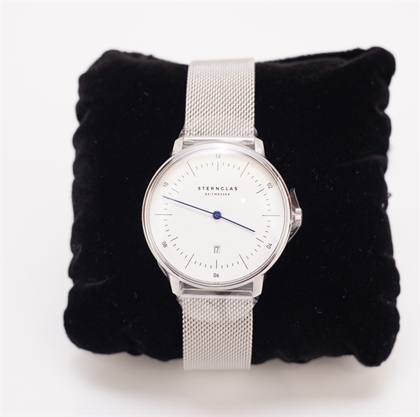 Đồng hồ Sternglas tròn dây bạc KG+