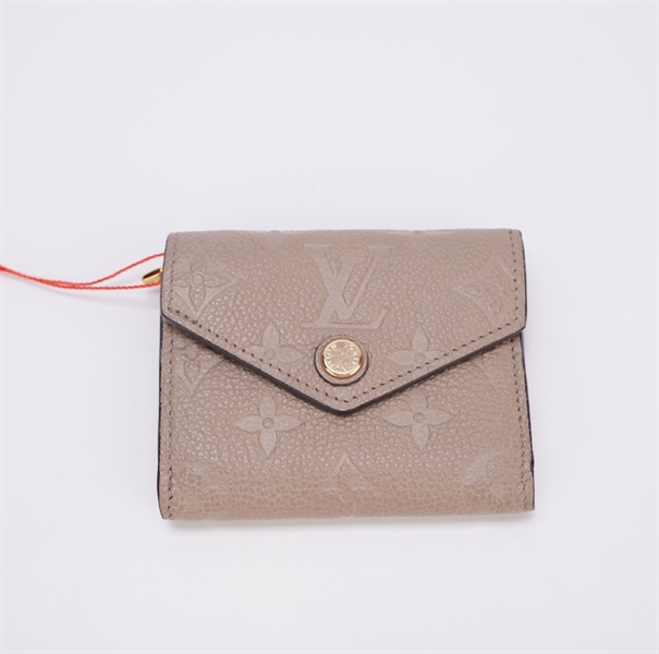 Ví LV gấp 3 màu xám nút vàng KG+