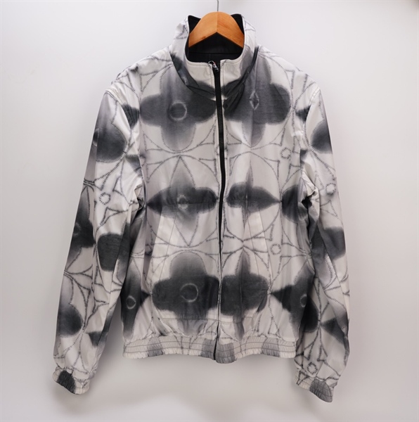 Áo khoác LV xám trắng KG+