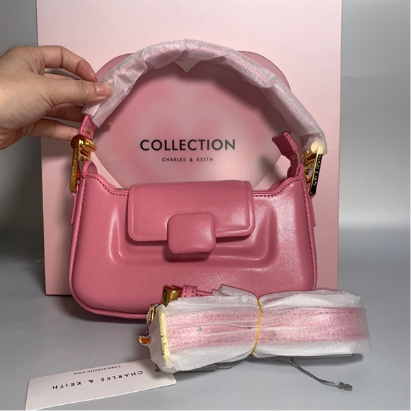 Túi Charles & Keith hồng KG+