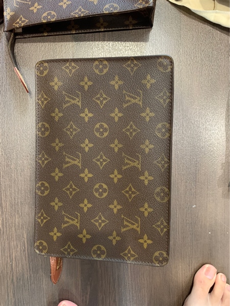 Túi LV Clutch KG+