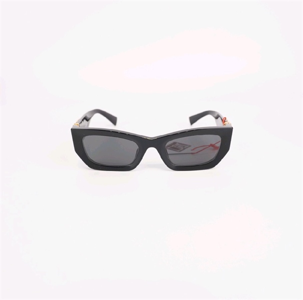 Mắt kính Miu Miu SMU 09W 135 KG+