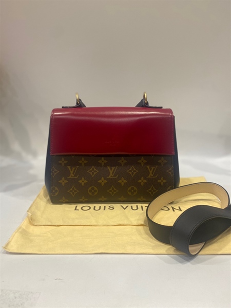 Túi LV nắp đỏ đô +