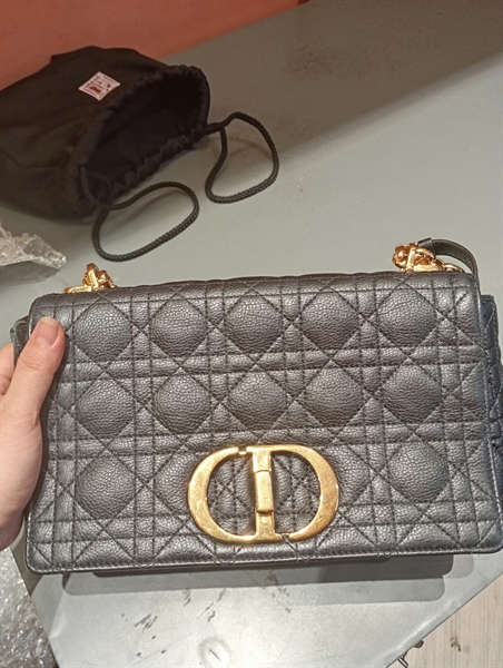 Túi Dior chữ nhật màu đen khóa vàng 24cm TB+