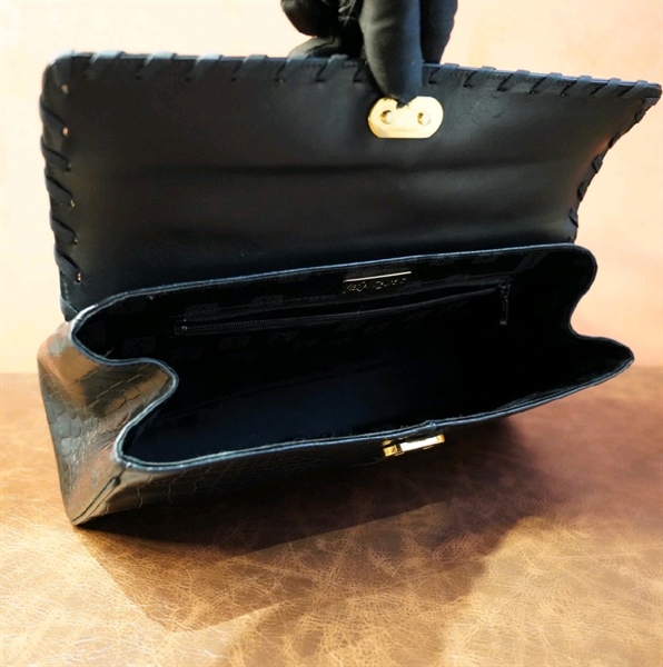 Túi YSL chữ nhật da đen KG+