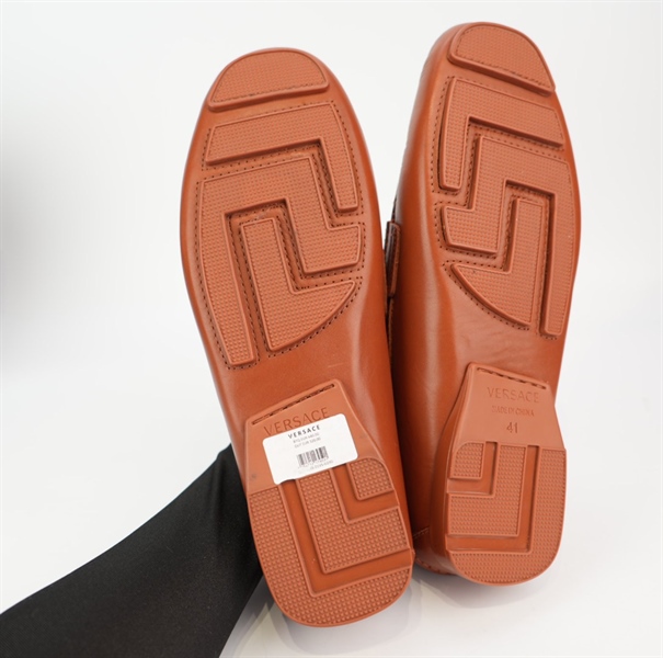 Giày Versace màu nâu cho nam size 41 KG+