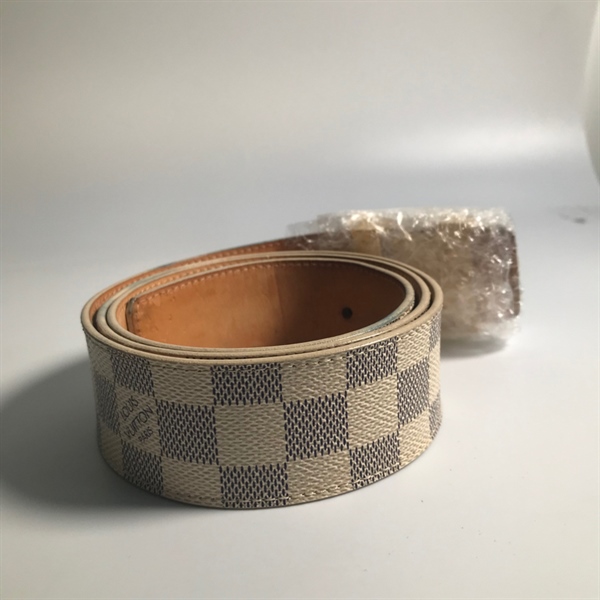 Thắt lưng Lv caro trắng xanh KG+