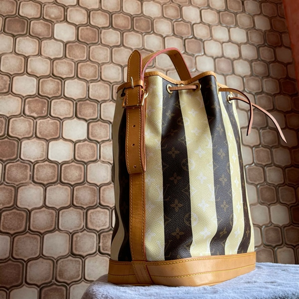 Túi toe LV sọc be nâu +