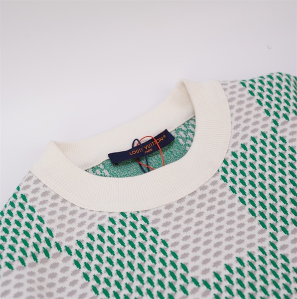 Áo thun LV ô vuông trắng xanh KG+