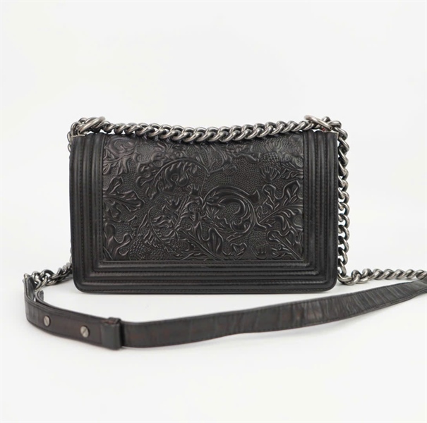 Túi Chanel đen in hình size 24 ++