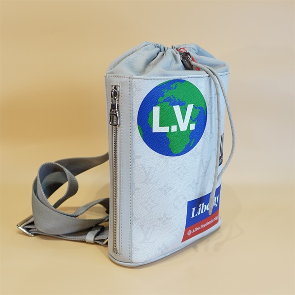 Túi LV Xám Họa tiết chữ+