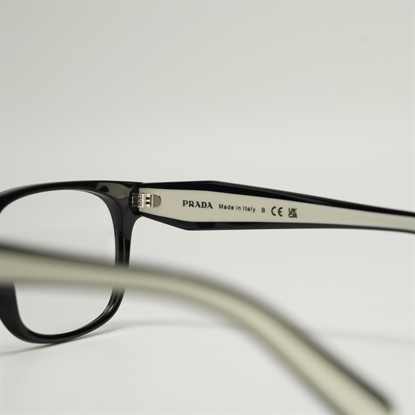 Mắt kính Prada VPR 17Z đen phối trắng KG+