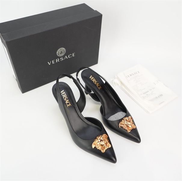Giày Versace màu đen gót nhọn size 38 KG+