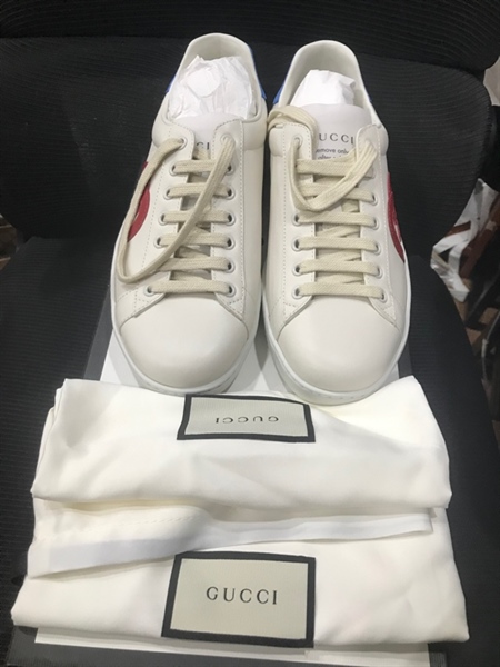 Giày GG trắng logo đỏ KG+