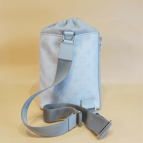 Túi LV Xám Họa tiết chữ+