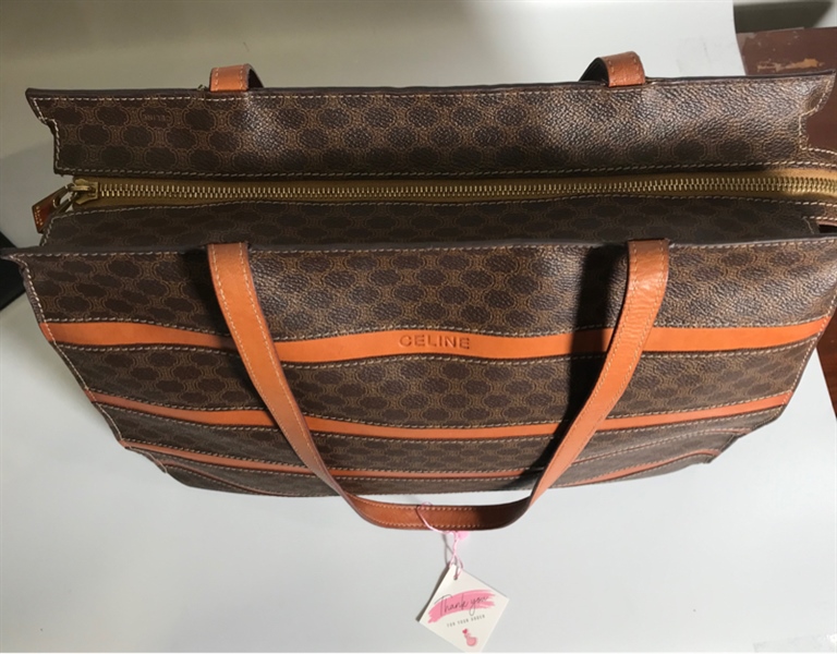 Túi Celine lớn sọc ngang cam KG+