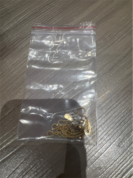 Dây chuyền Valentino dây vàng mặt đính đá KG+