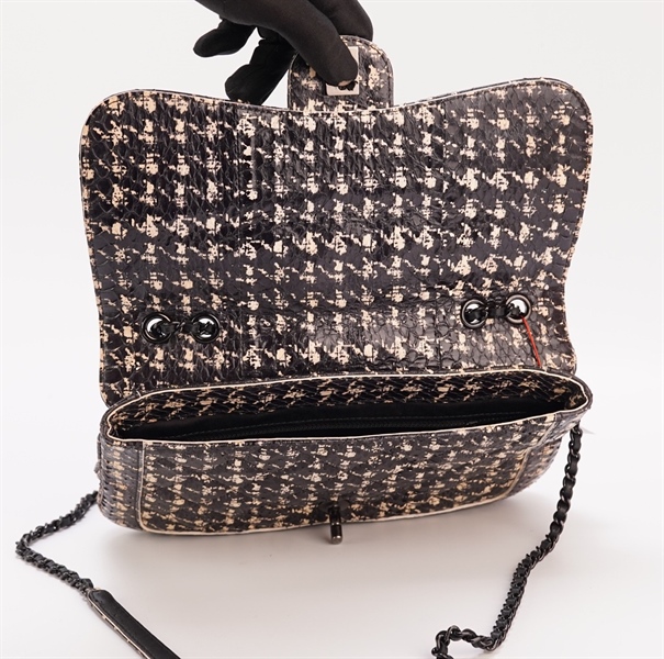 Túi Chanel đen size 23cm KG+