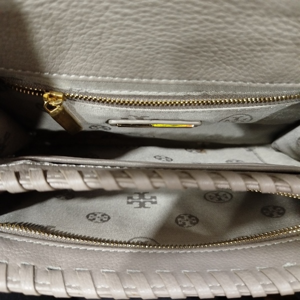 Túi đeo chéo Tory Burch xám ++