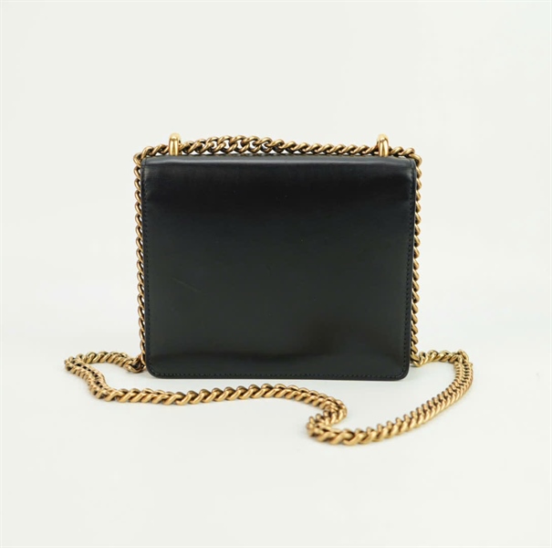 Túi GG đen bóng size 18 +