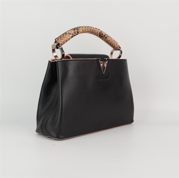 Túi LV Capu đen quai trăn lòng nude +