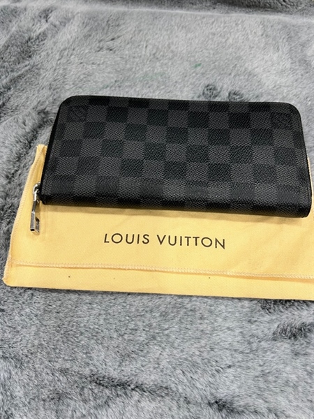 Ví LV dài ô vuông đen+