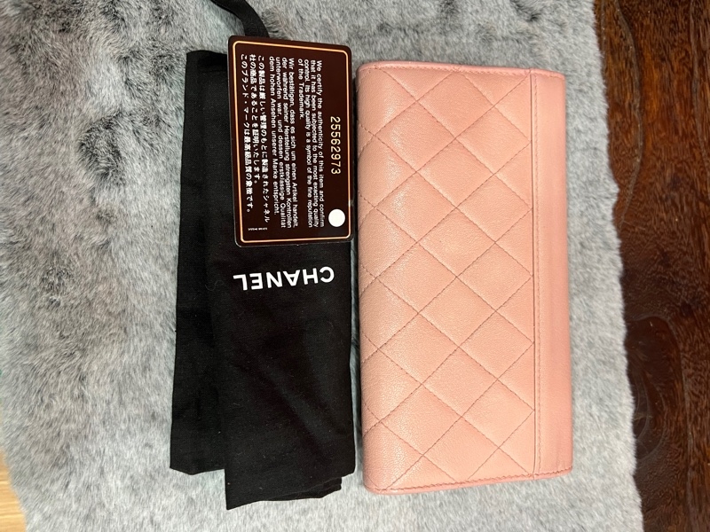 ví chanel hồng +