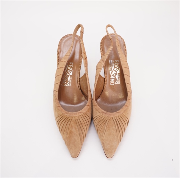 Giày Salvatore màu nude gót nhọn, vân nổi KG+