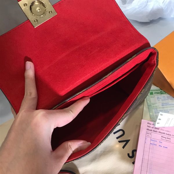 Túi LV ổ khoá đỏ KG+