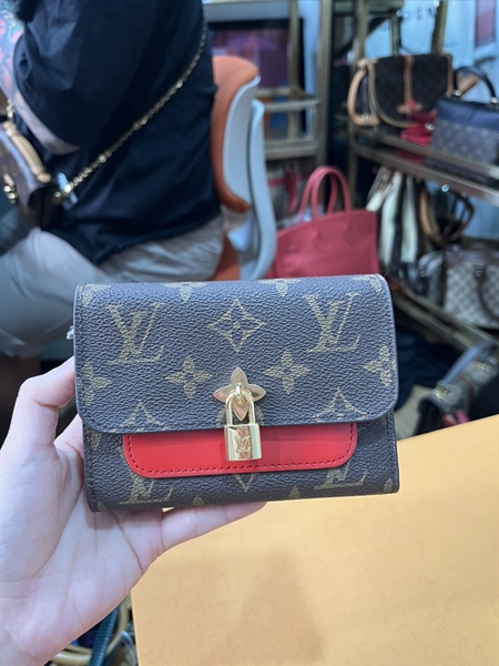 Ví LV gập 3 lòng đỏ +