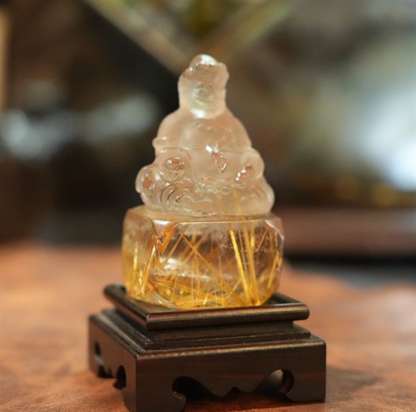 Ấn Hoàng Tài Bảo Thiên thạch anh tóc vàng +