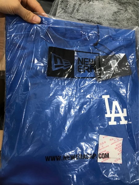 Áo Thun LA Xanh Dương Size L KG+