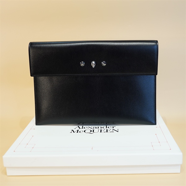 Túi Alexander McQueen Đen Clutch KG+