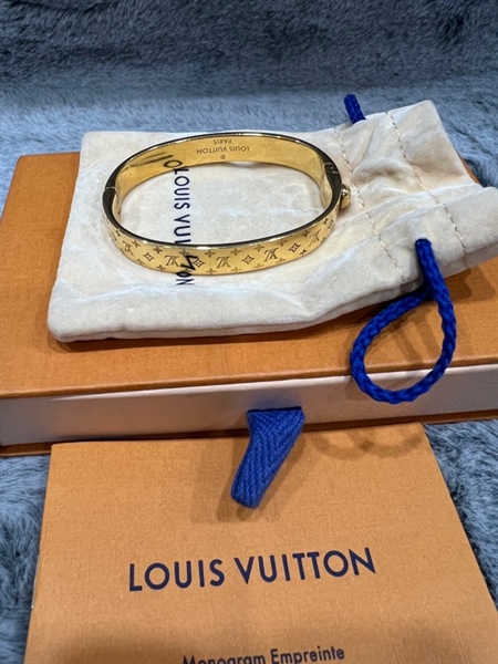 Vòng tay LV vàng KG+