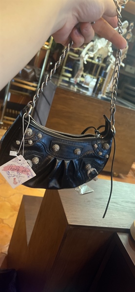 Túi Balenciaga đen đính đá +