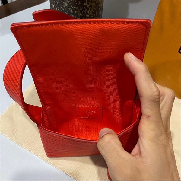 Túi LV nhỏ đỏ +