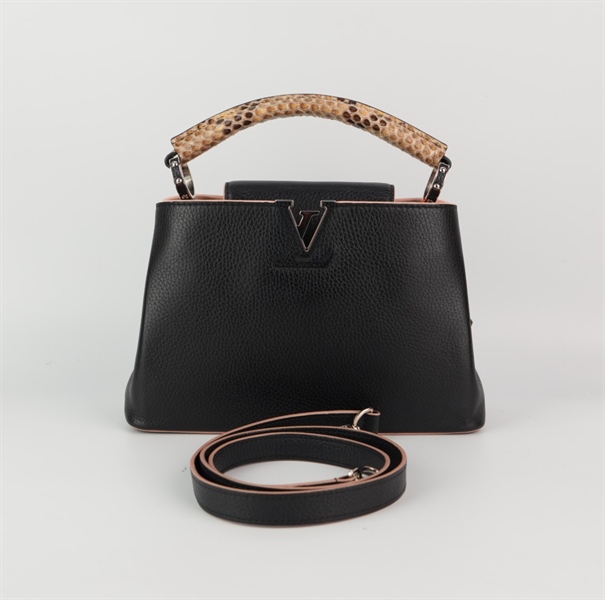 Túi LV Capu đen quai trăn lòng nude +