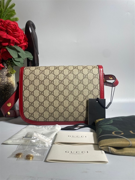 Túi Gucci đỏ + nút cài sz24