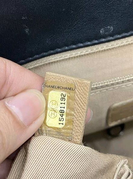 Túi Chanel đen khóa vuông giả cổ KG+