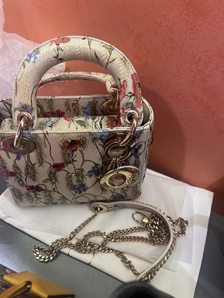 Túi Dior Lady in hoa đính cườm +