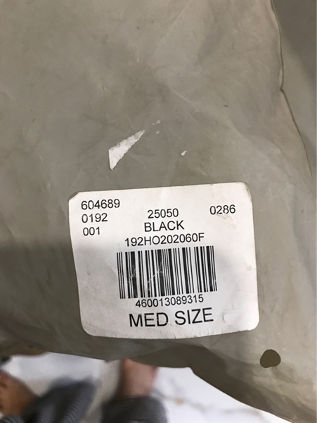 Áo Essentials 0286 Black XS KG